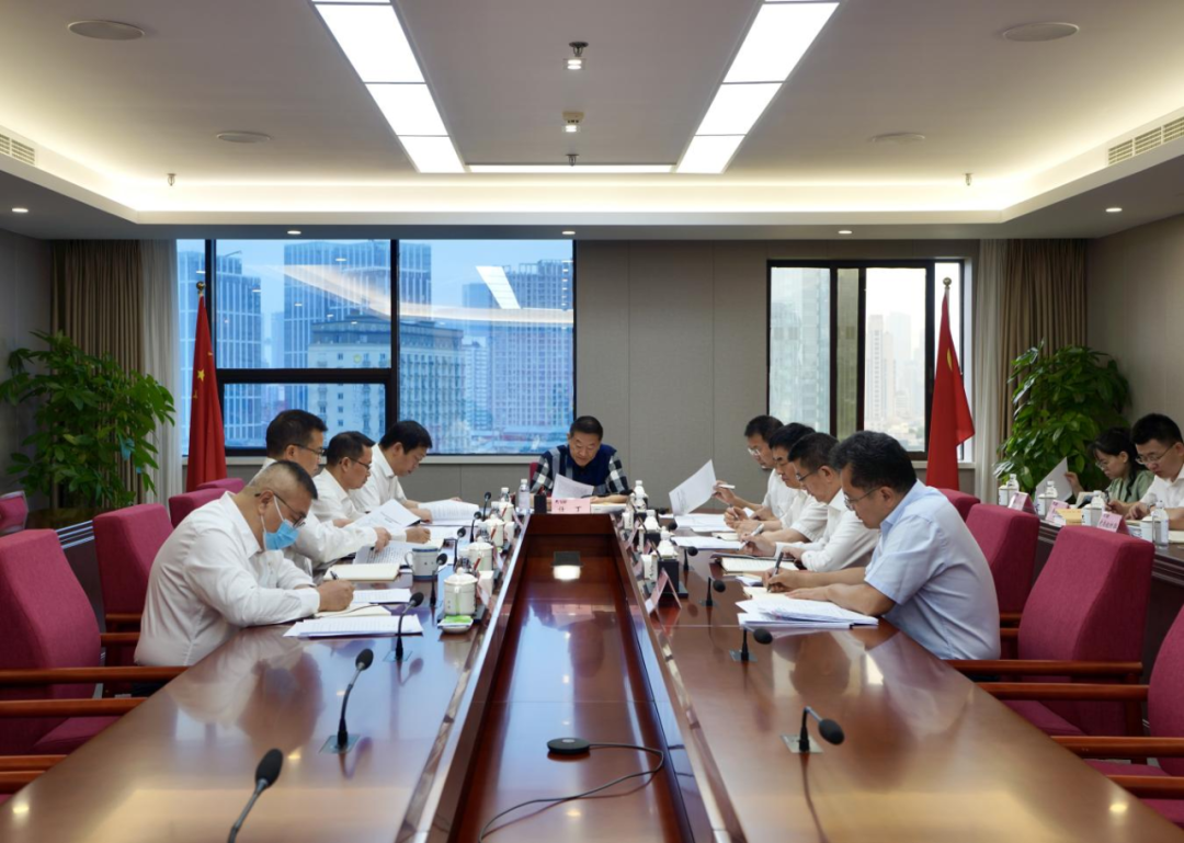 省40001百老汇集团党委理论学习中心组2023年第五次专题学习研讨会召开