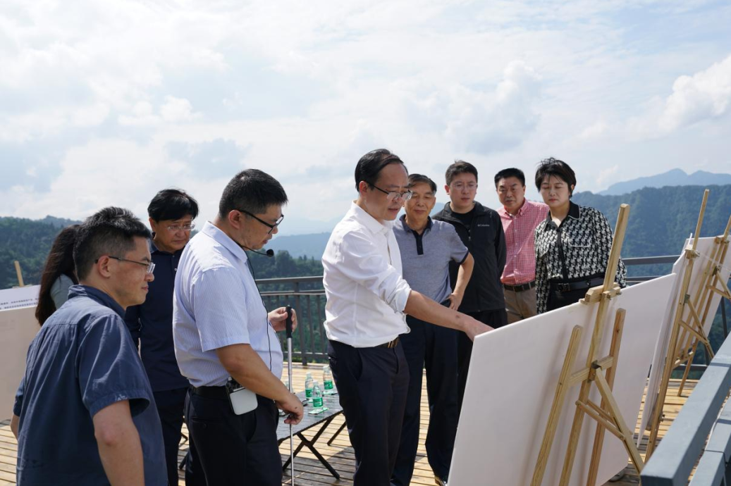 省40001百老汇集团外部董事调研峨眉山太阳谷文旅康养项目